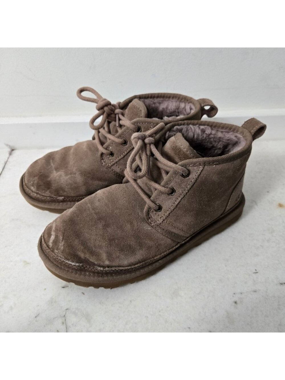 UGG Women's Size 6 Neumel Suede Brown Chukka Boots Lace-Up Wool Blend Lined